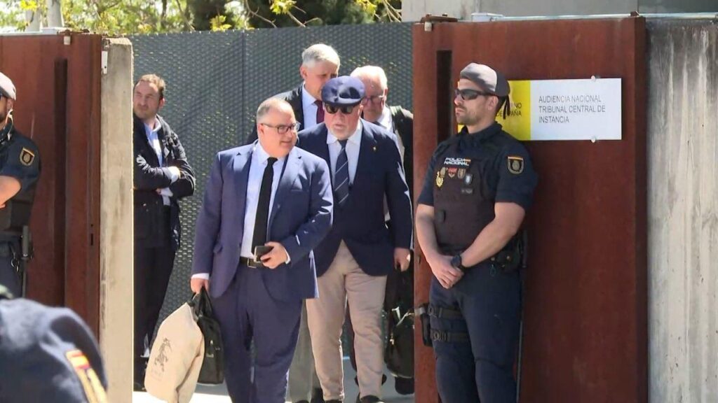 Jorge Fernández Díaz y la Audiencia Nacional durante el juicio por la Operación Kitchen.
